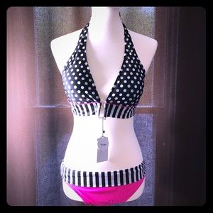 Adorable bikini NWT Sz Large fits more like Med